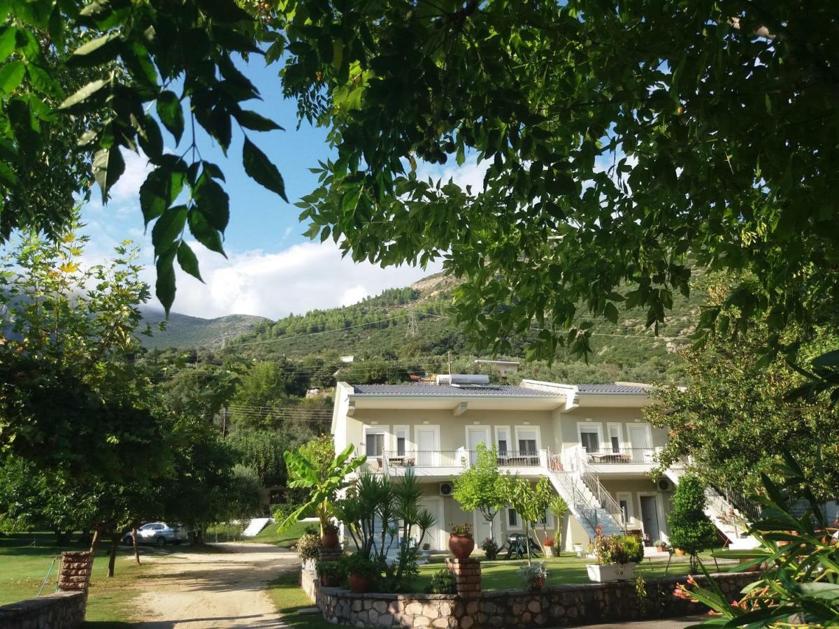 Dimitriou Rooms Gliki Bagian luar foto
