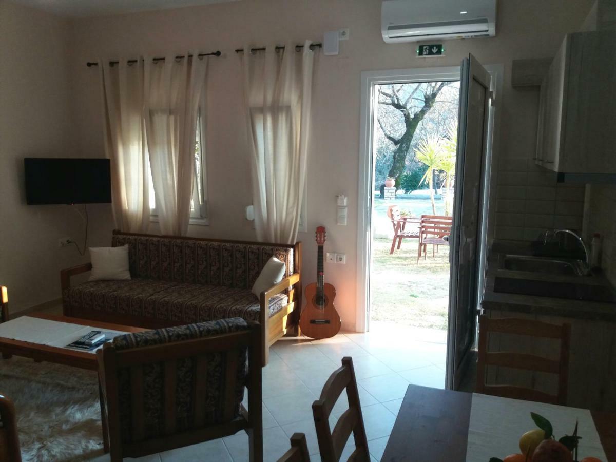 Dimitriou Rooms Gliki Bagian luar foto
