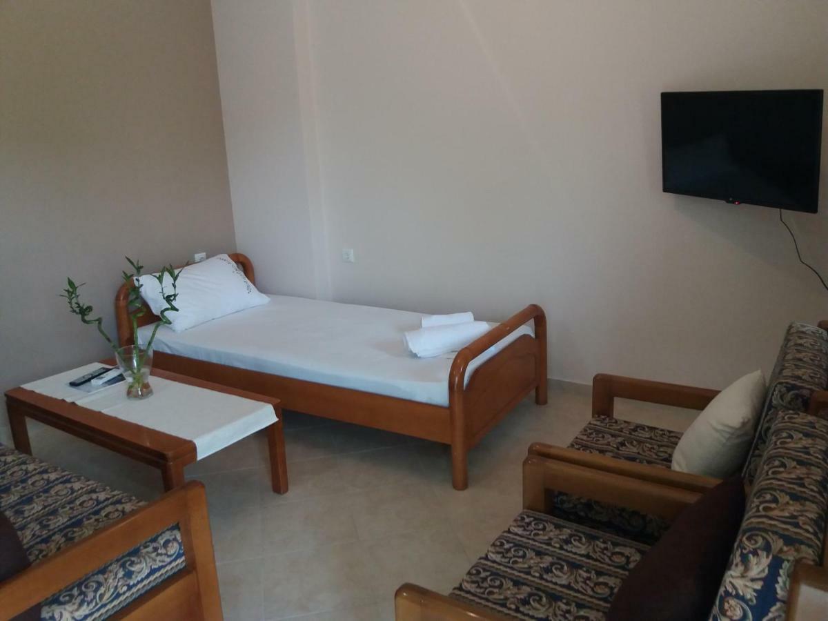 Dimitriou Rooms Gliki Bagian luar foto