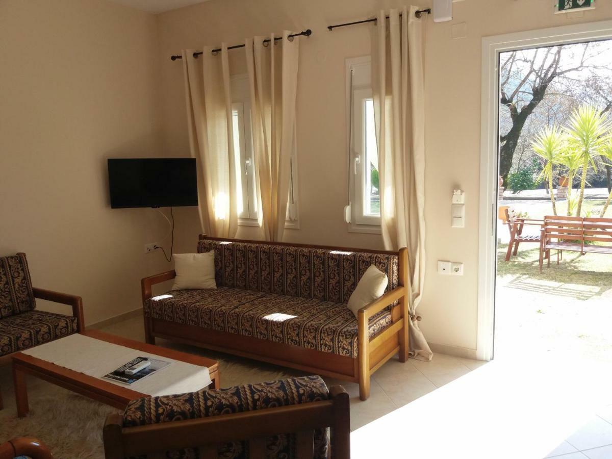 Dimitriou Rooms Gliki Bagian luar foto